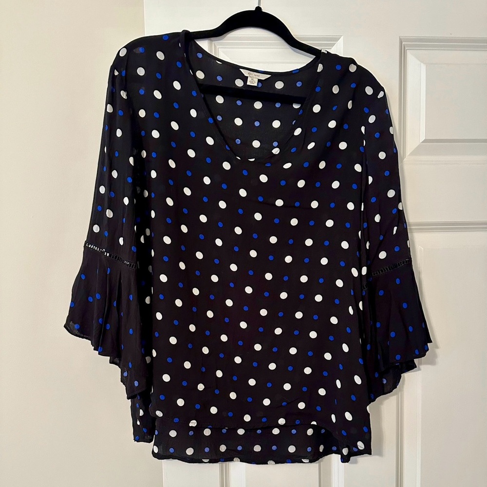 Ruffle sleeve blouse